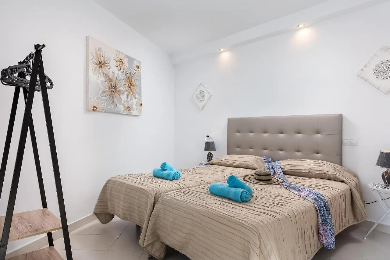 Gorgeous View 2 Bedroom Apartment Las Americas 아로나