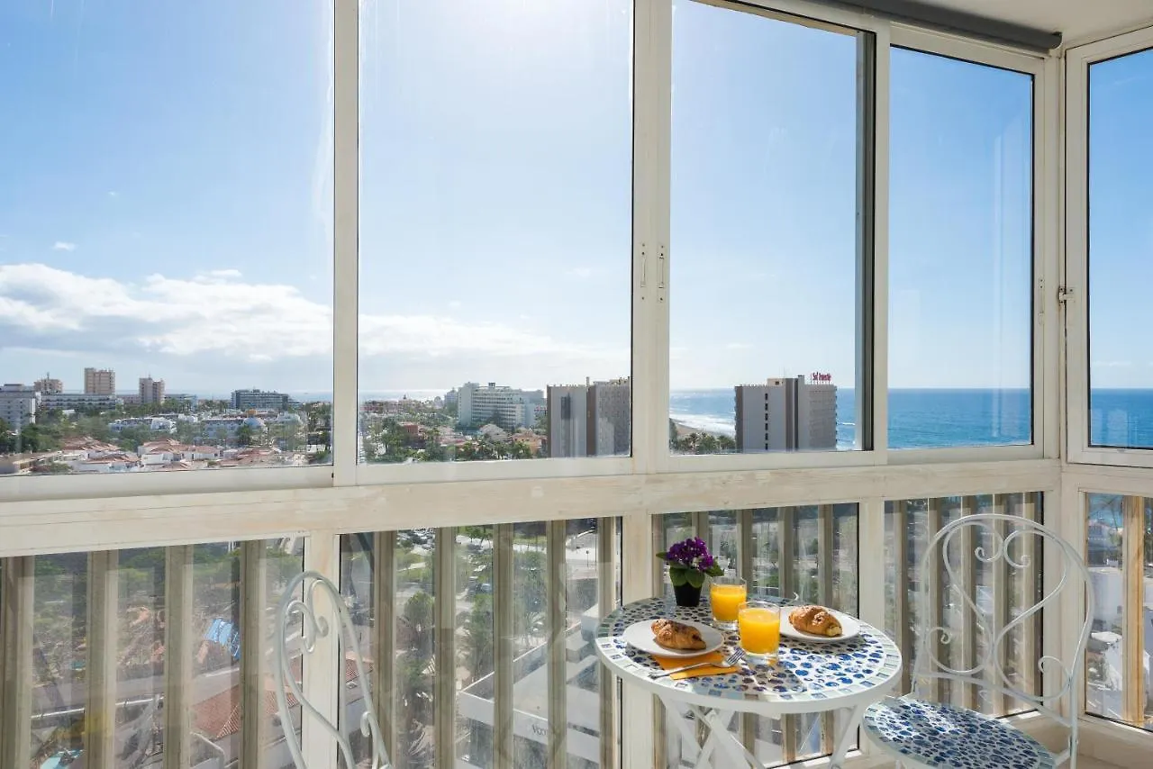 Gorgeous View 2 Bedroom Apartment Las Americas 아로나 0*,  스페인